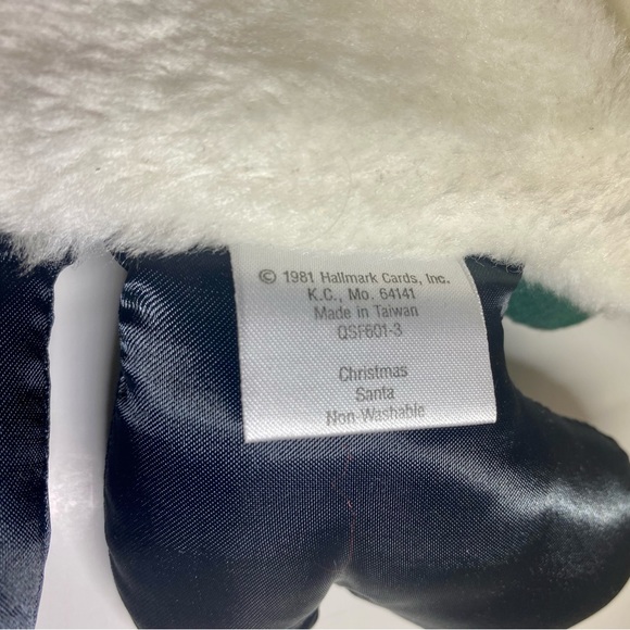 Rare 1981 Hallmark Stuffable Santa stocking - Picture 6 of 6